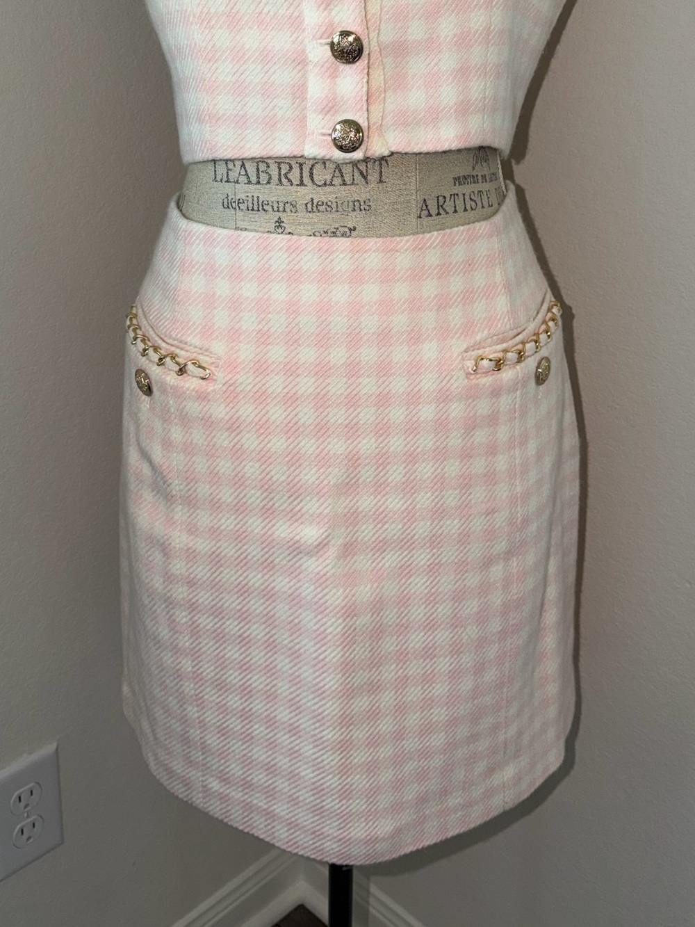 Guess Pink and White Houndstooth Skirt